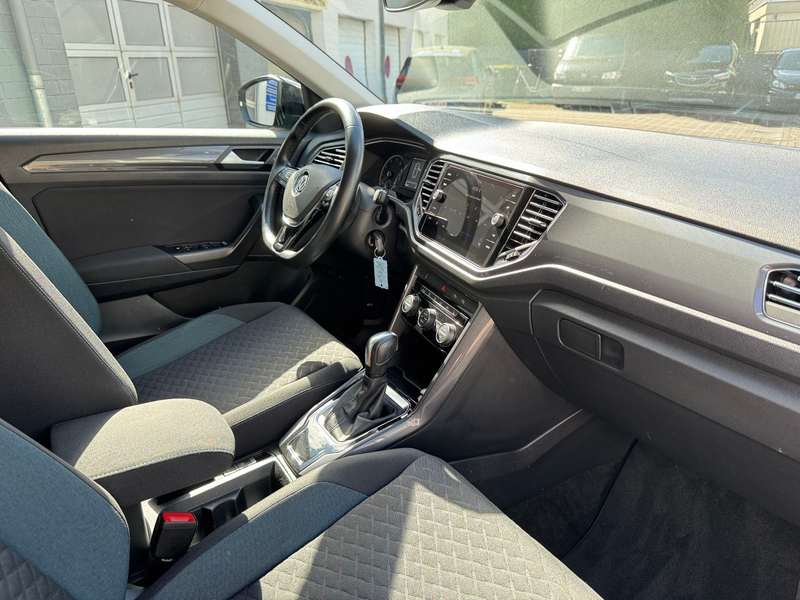Volkswagen T-Roc 1.5 TSI DSG IQ.DRIVE|STHZ|LED|NAVI|eHK|APP — photo 15