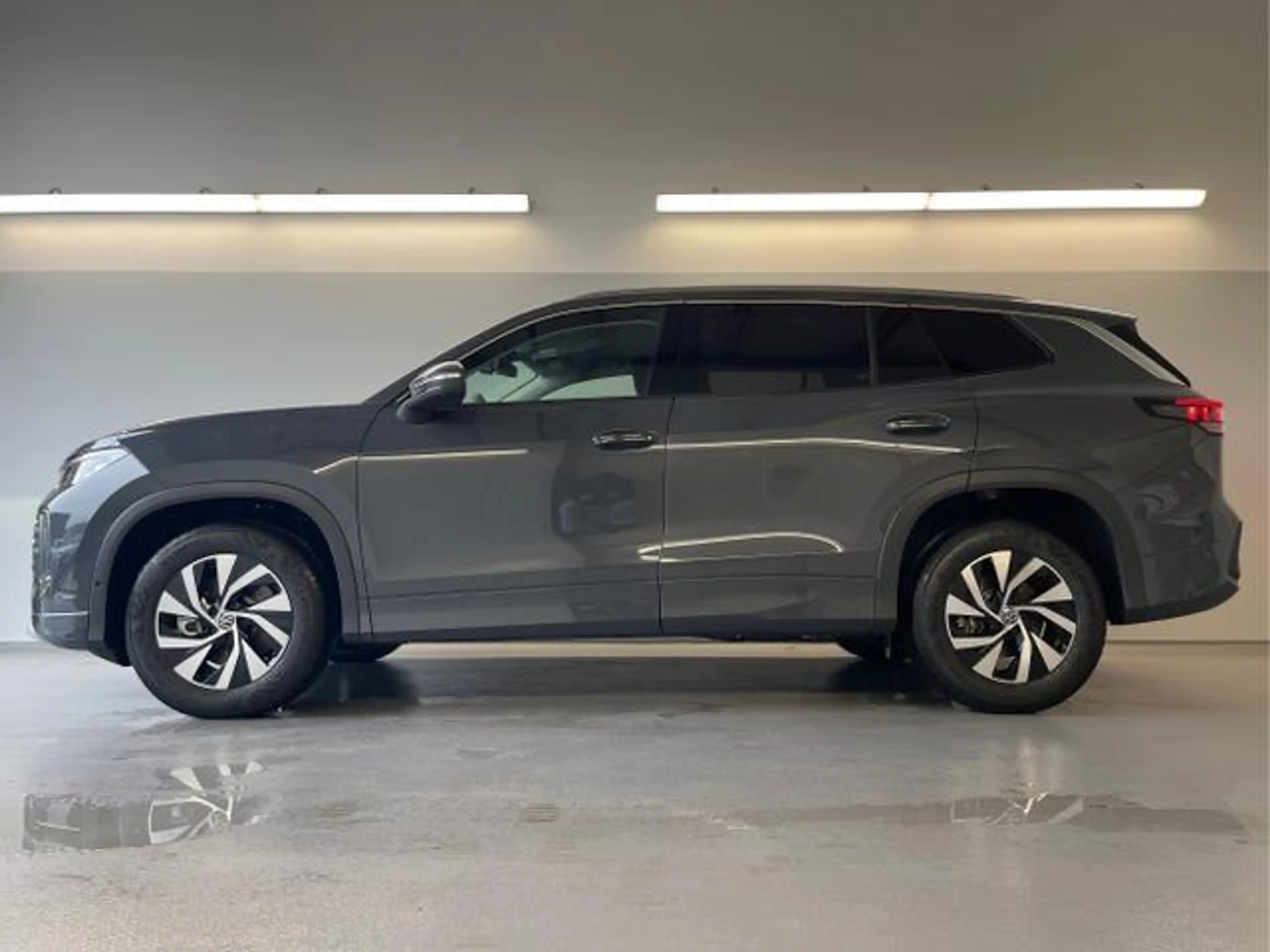 Volkswagen Tayron Life 150PS TDI DSG AHK+7-Sitze+360°+eHeck+Ambiente — photo 3