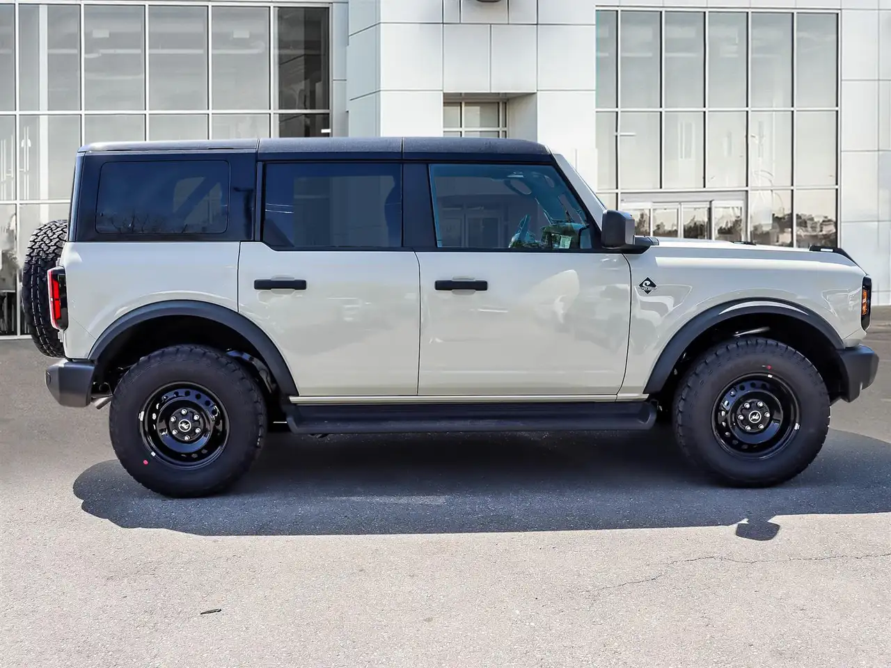 Ford Bronco снимка Ford Bronco