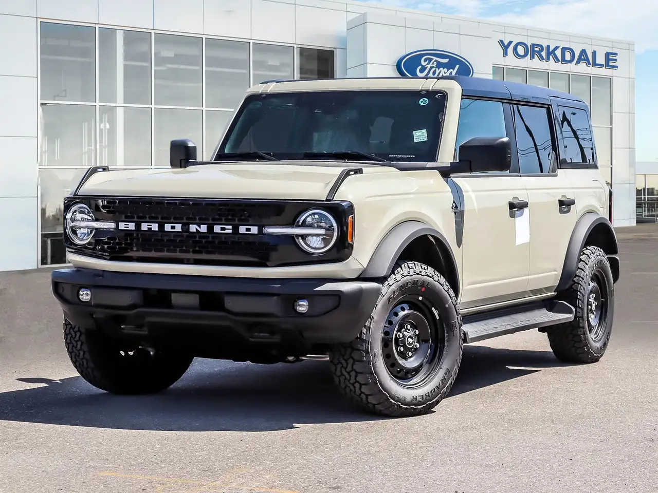 Ford Bronco снимка Ford Bronco