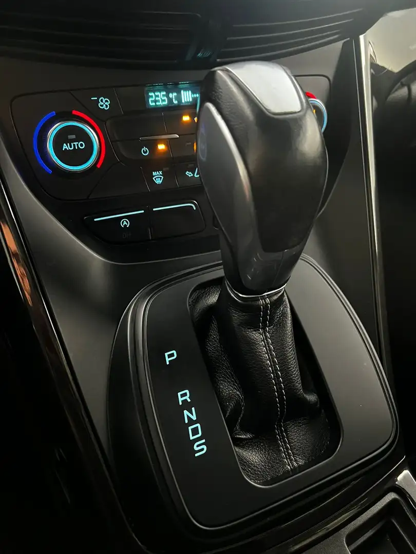 Ford Kuga Kuga 2.0 TDCI 150 CV S&S 4WD Powershift ST-Line Grigio - 2