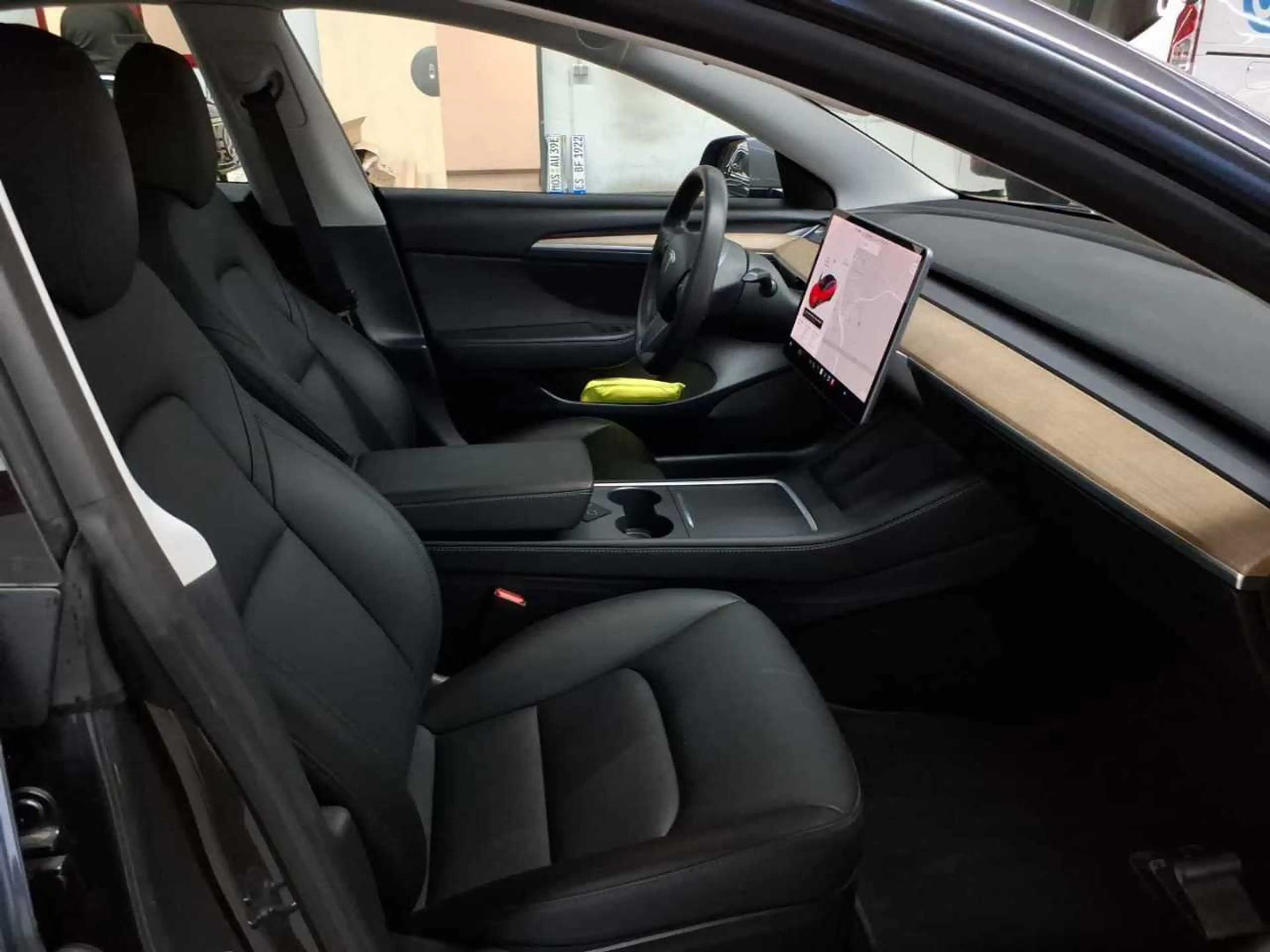 Tesla Model 3 Model 3 LongRange AWD Dual Motor — photo 8