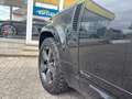Land Rover Defender Defender 90 D300 X-Dynamic SE // FULL OPTION! // crna - thumbnail 15