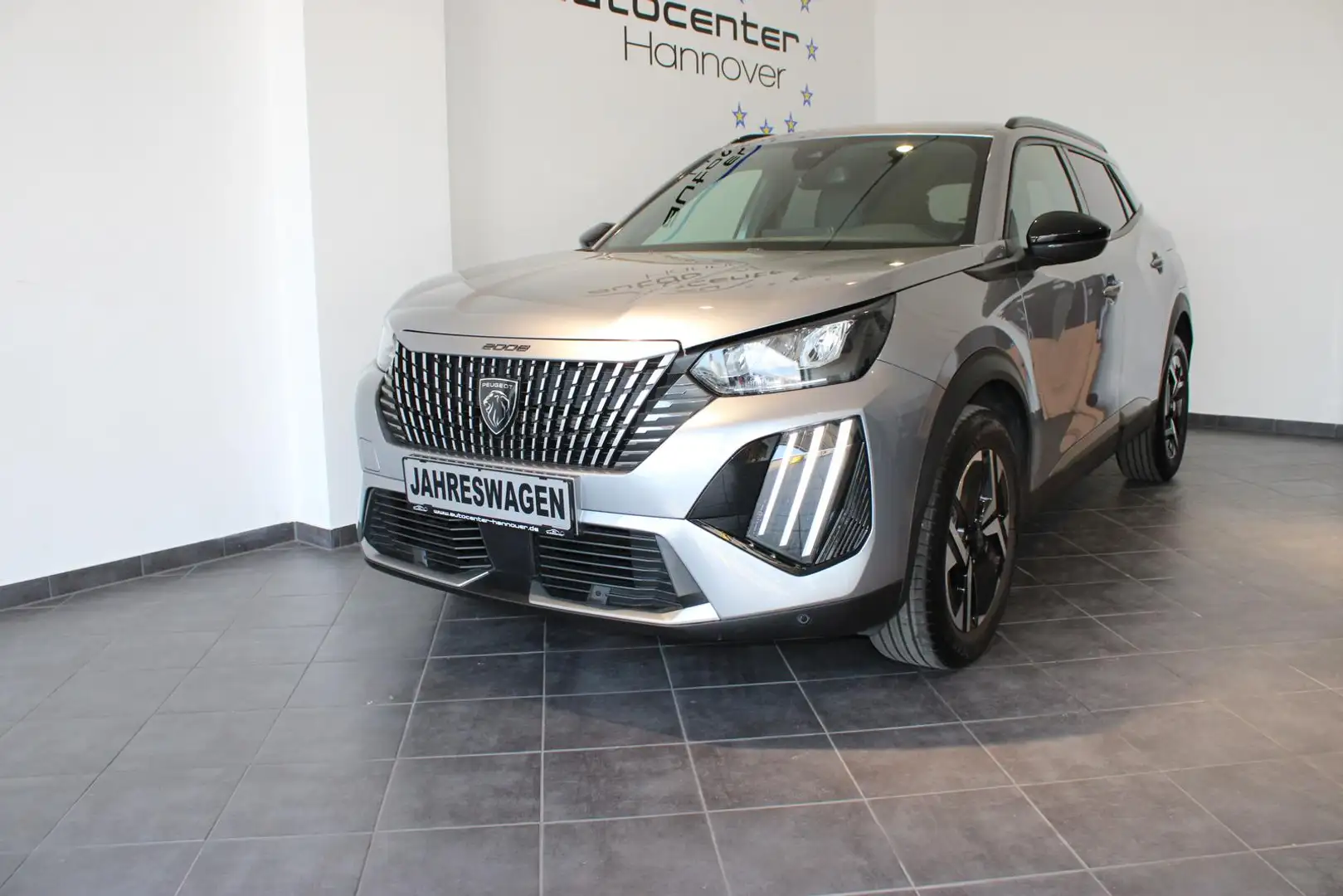 Peugeot 2008 Allure 1.2 PT 130 AT8 LED,NAVI,Kamera 360 Grey - 2