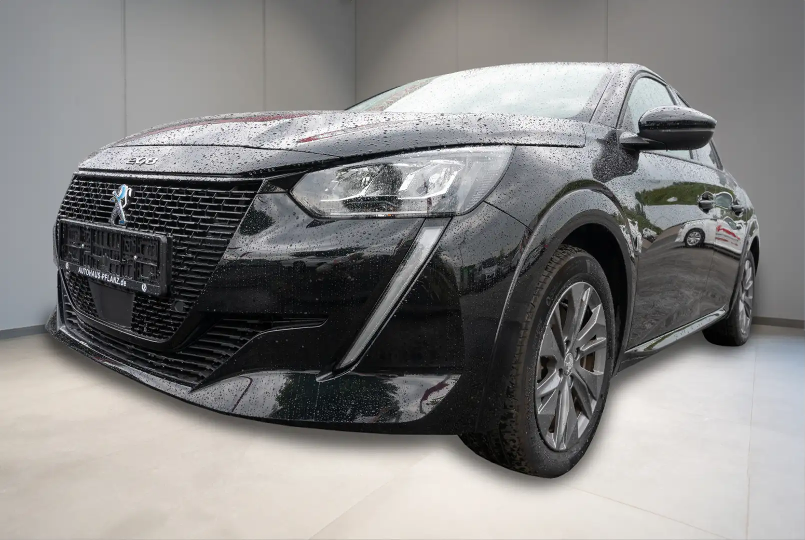 Peugeot 208 Allure Pack Elektromotor 136 Noir - 1