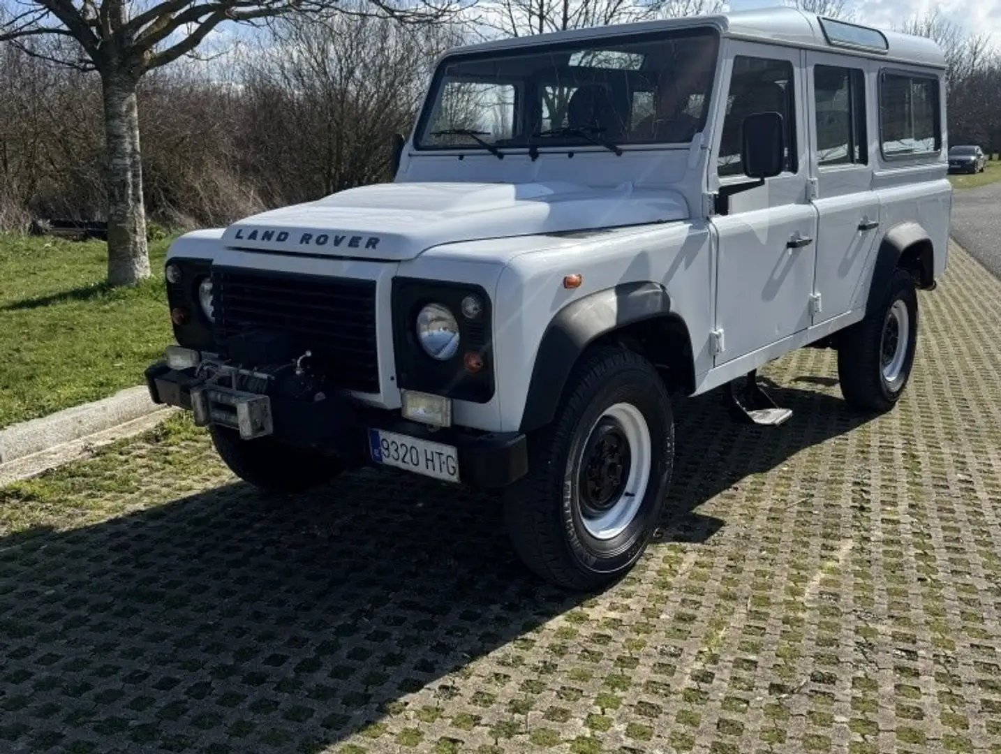 Land Rover Defender 110 SW E Blanco - 2