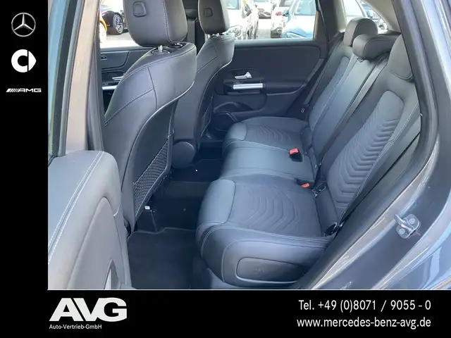 Mercedes-Benz B-Class view 14