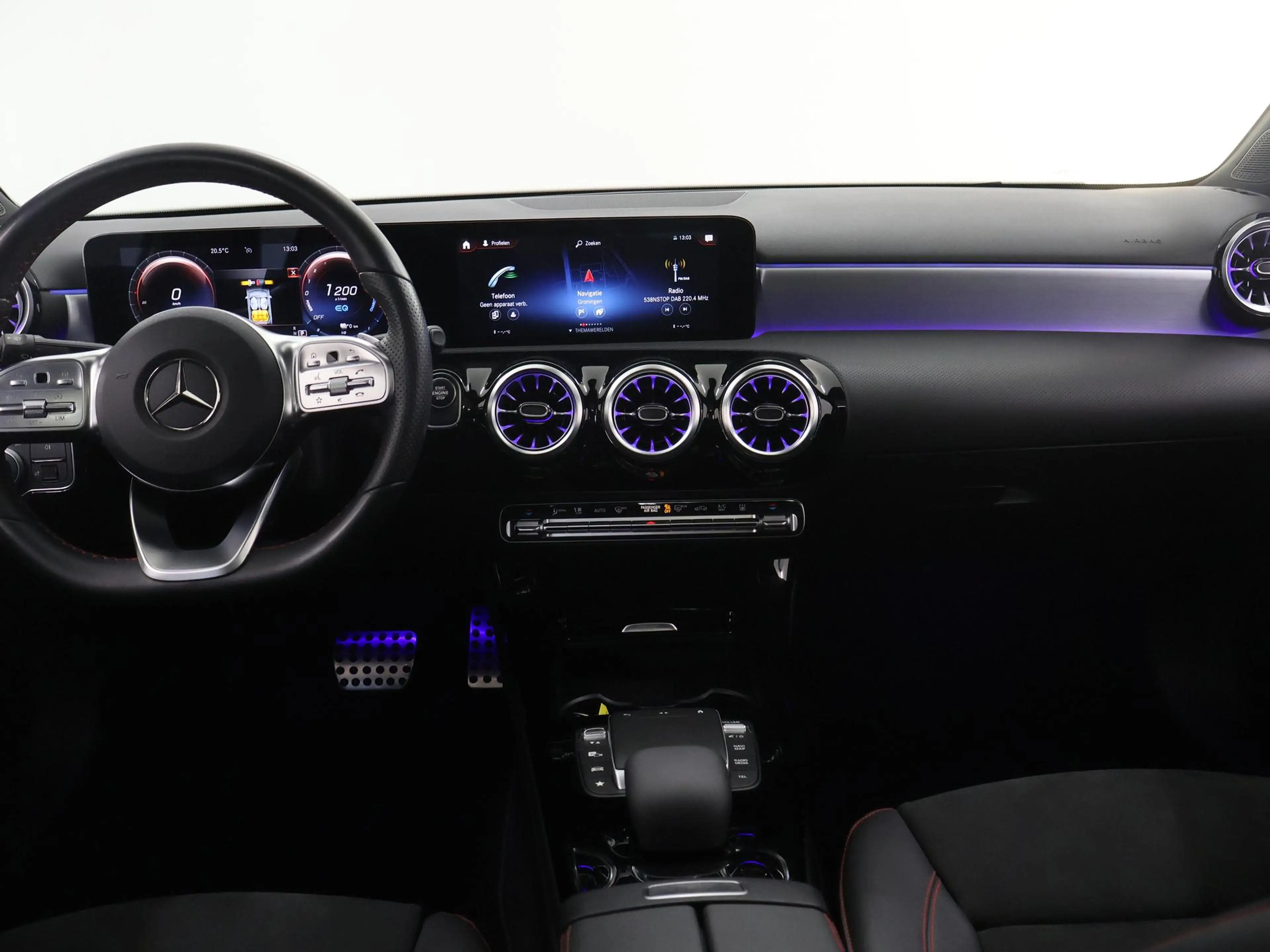Mercedes-Benz A 250 e Business Solution AMG Limited | Multibeam koplam — photo 8