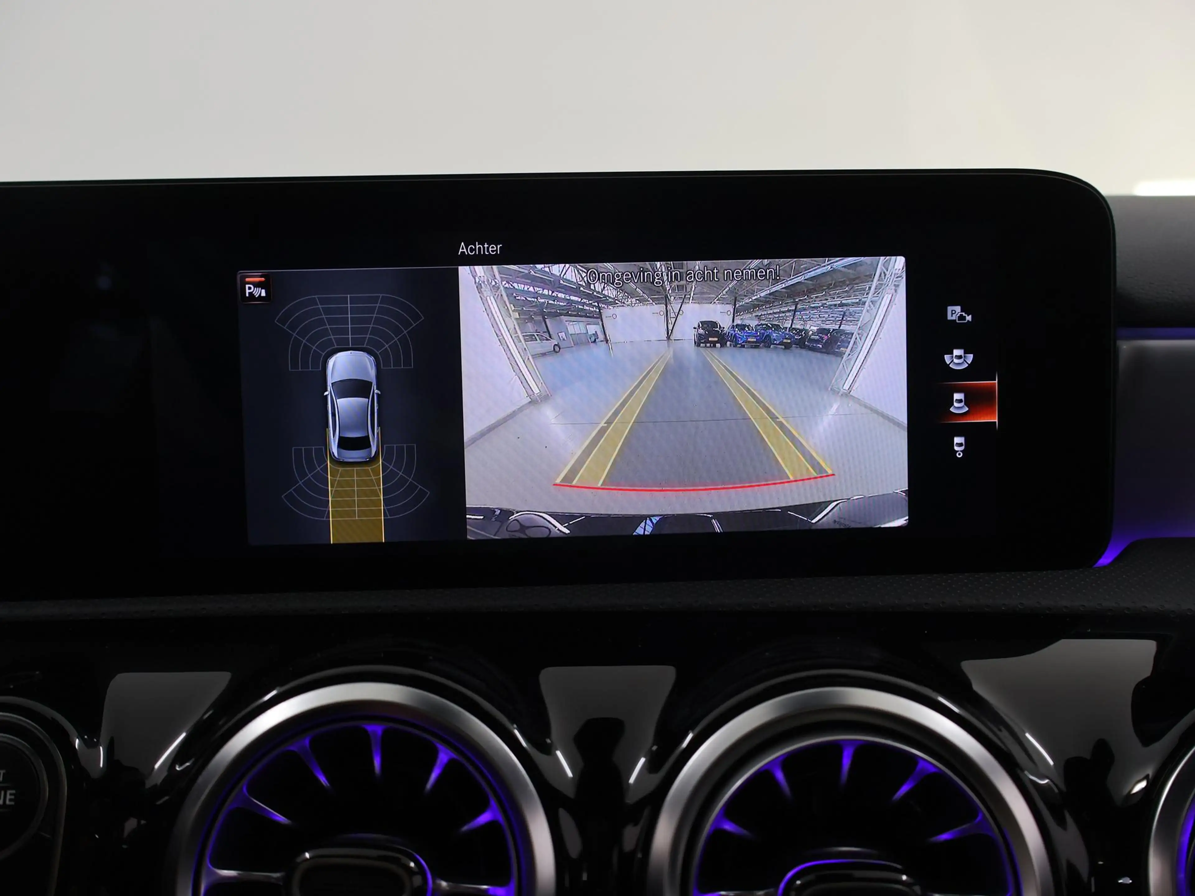 Mercedes-Benz A 250 e Business Solution AMG Limited | Multibeam koplam — photo 14