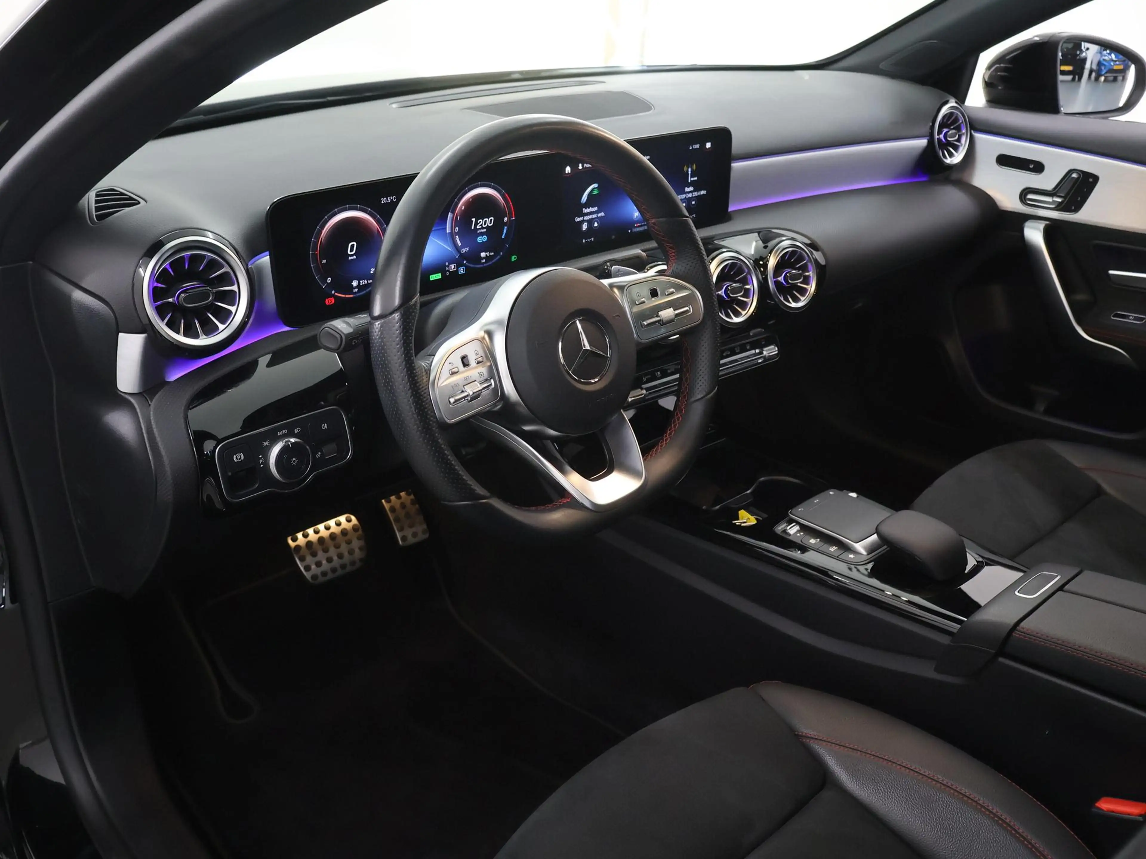 Mercedes-Benz A 250 e Business Solution AMG Limited | Multibeam koplam — photo 7