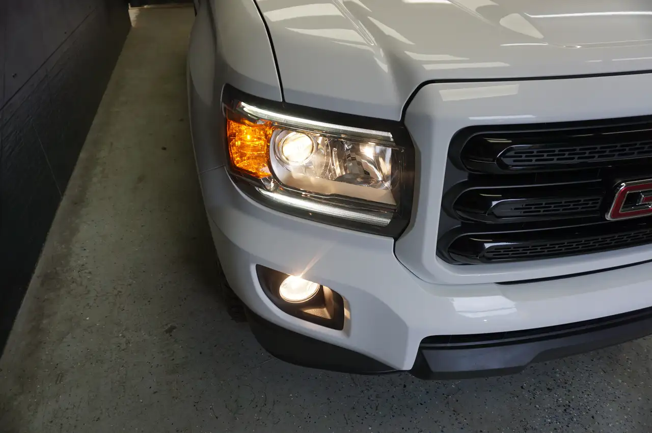 GMC Canyon снимка GMC Canyon