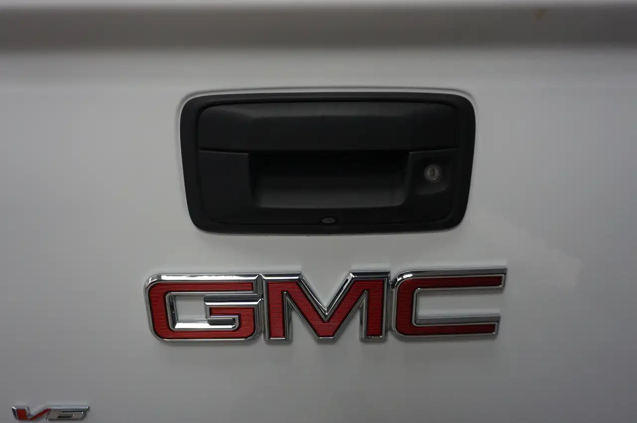 GMC Canyon снимка GMC Canyon