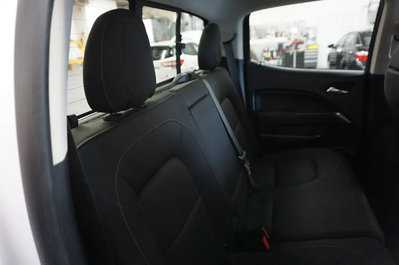 GMC Canyon снимка GMC Canyon