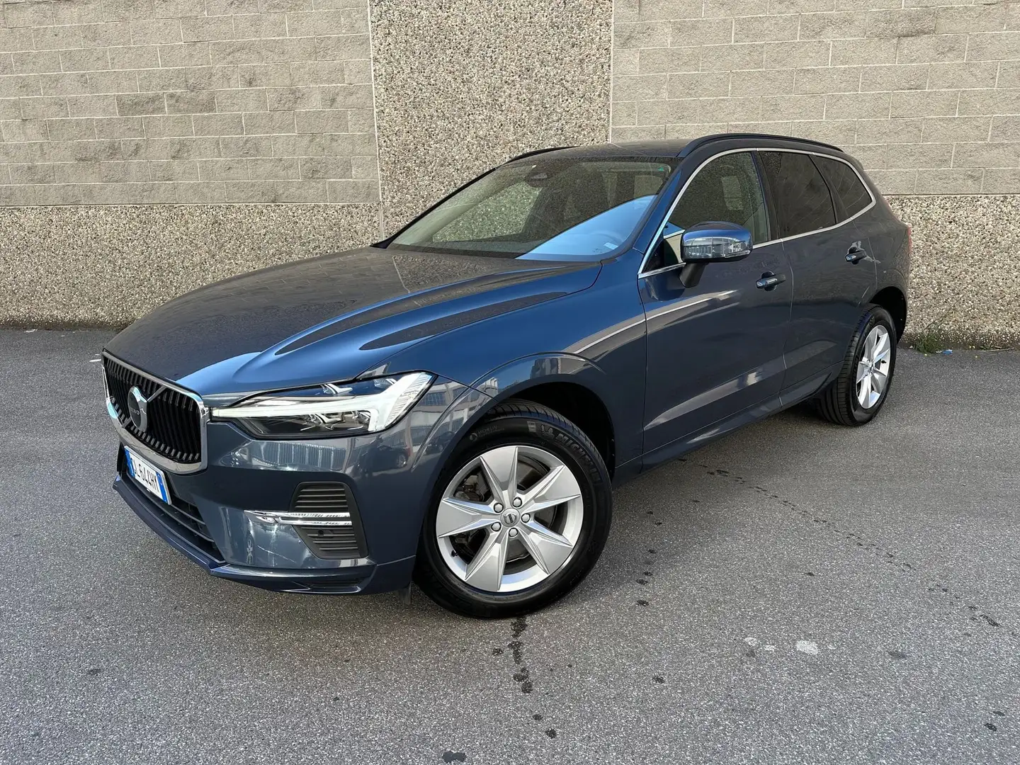 Volvo XC60 B4 (d) automatico Core Bleu - 1