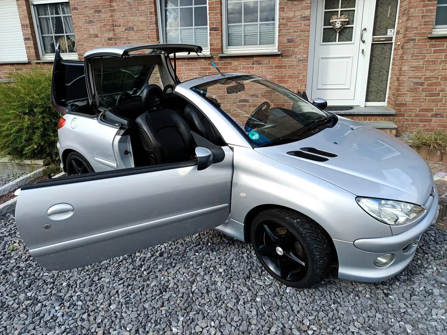 Peugeot 206 CC Filou, TÜV neu, Zahnriemen und Kupplung neu Gri - 1