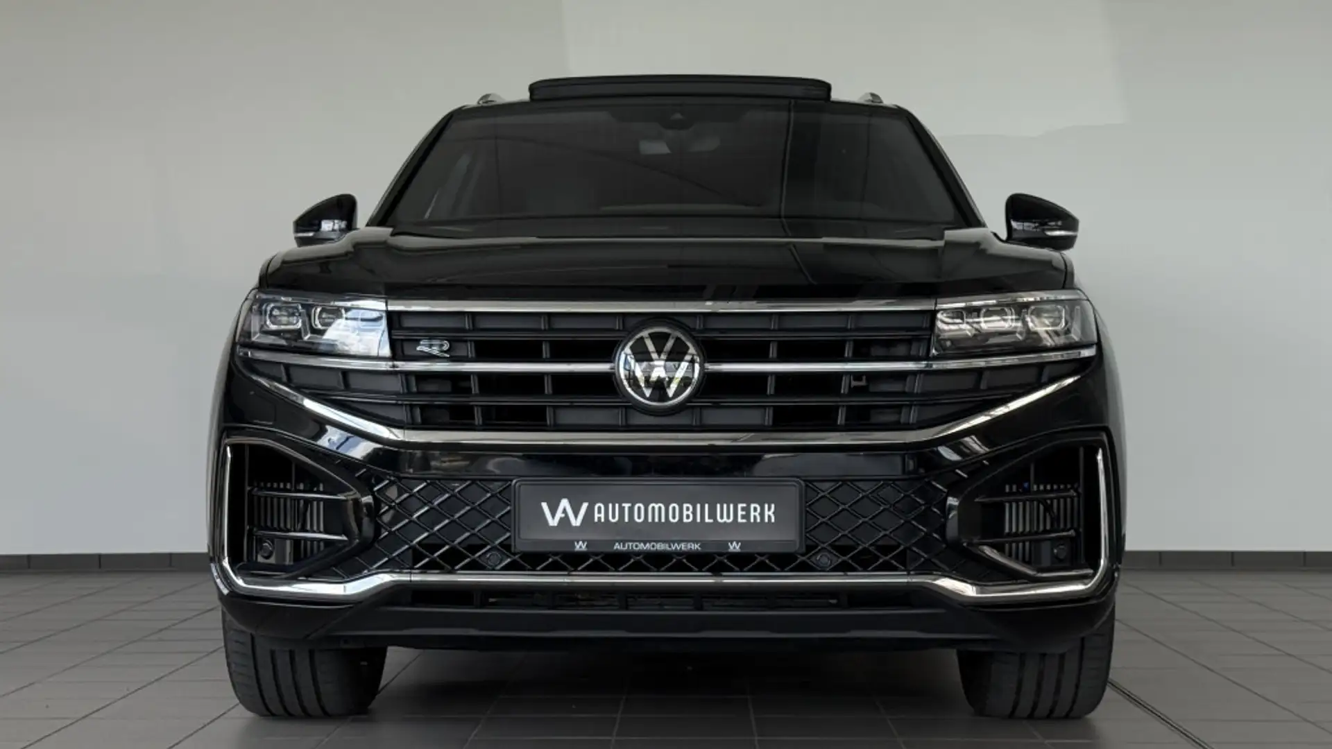 Volkswagen Touareg 3.0 TSI4M R-LINE |PANO |AHK |LUFT |MAS Schwarz - 2