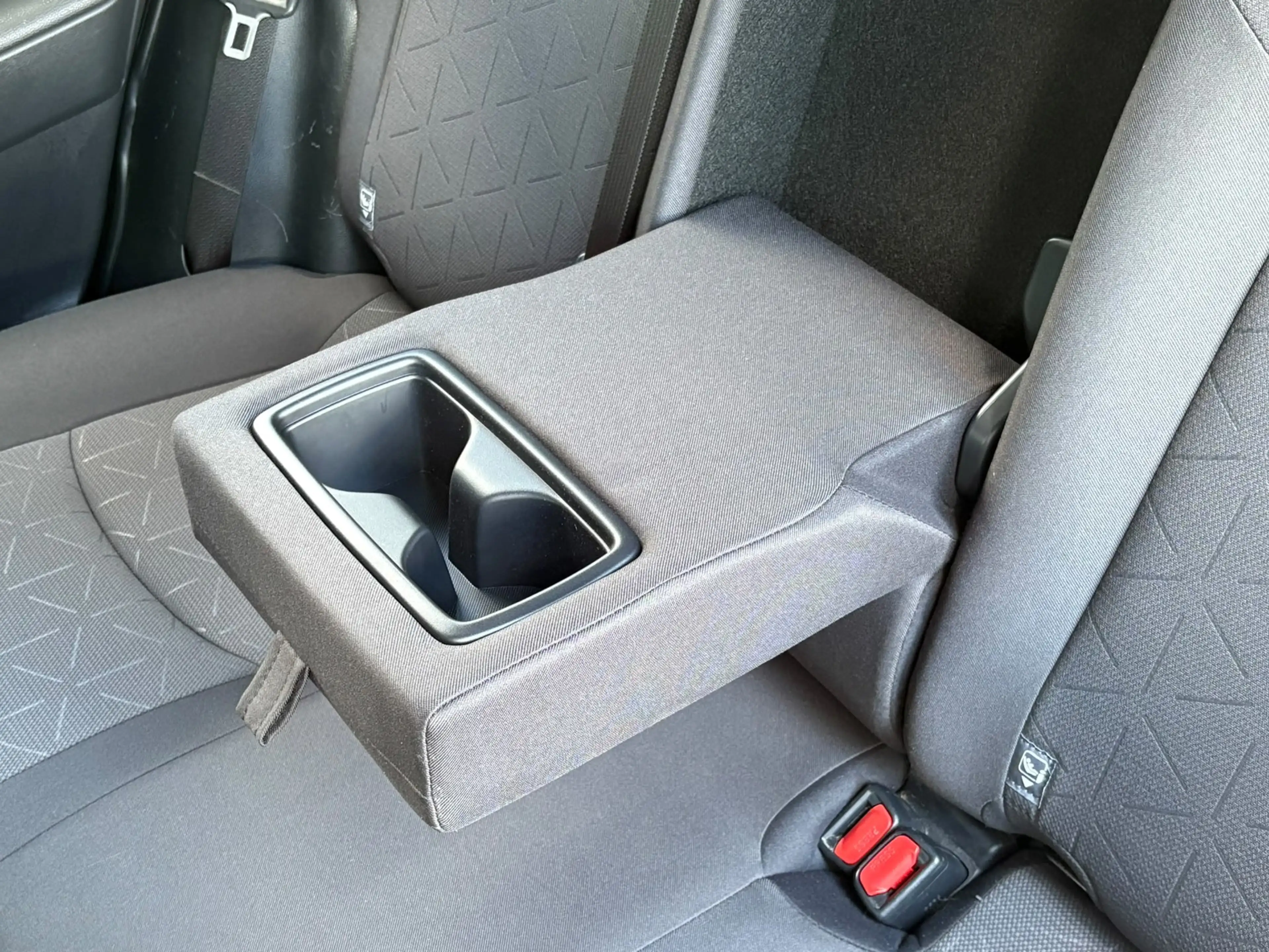 Toyota RAV 4 2.5 Hybrid AWD Trekhaak / Camera / Stoel-Stuur Ver — photo 22