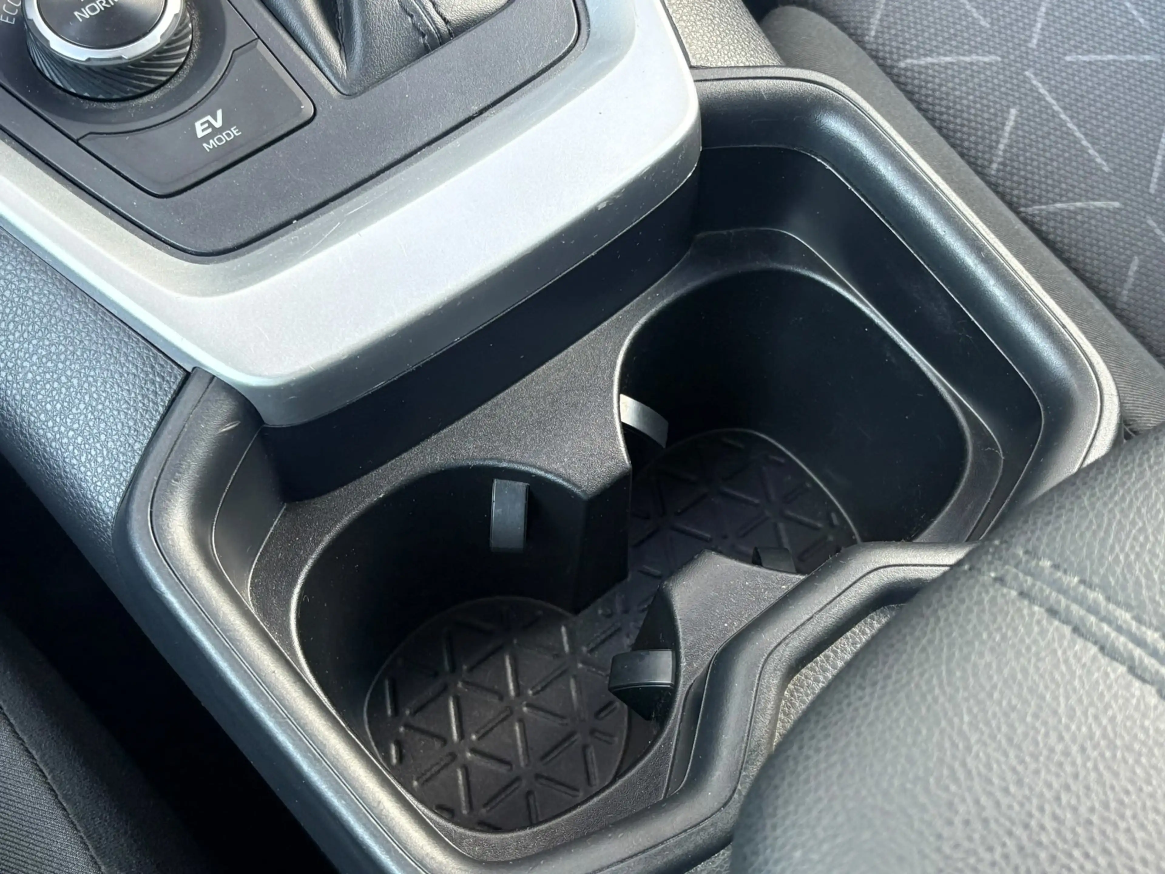 Toyota RAV 4 2.5 Hybrid AWD Trekhaak / Camera / Stoel-Stuur Ver — photo 44