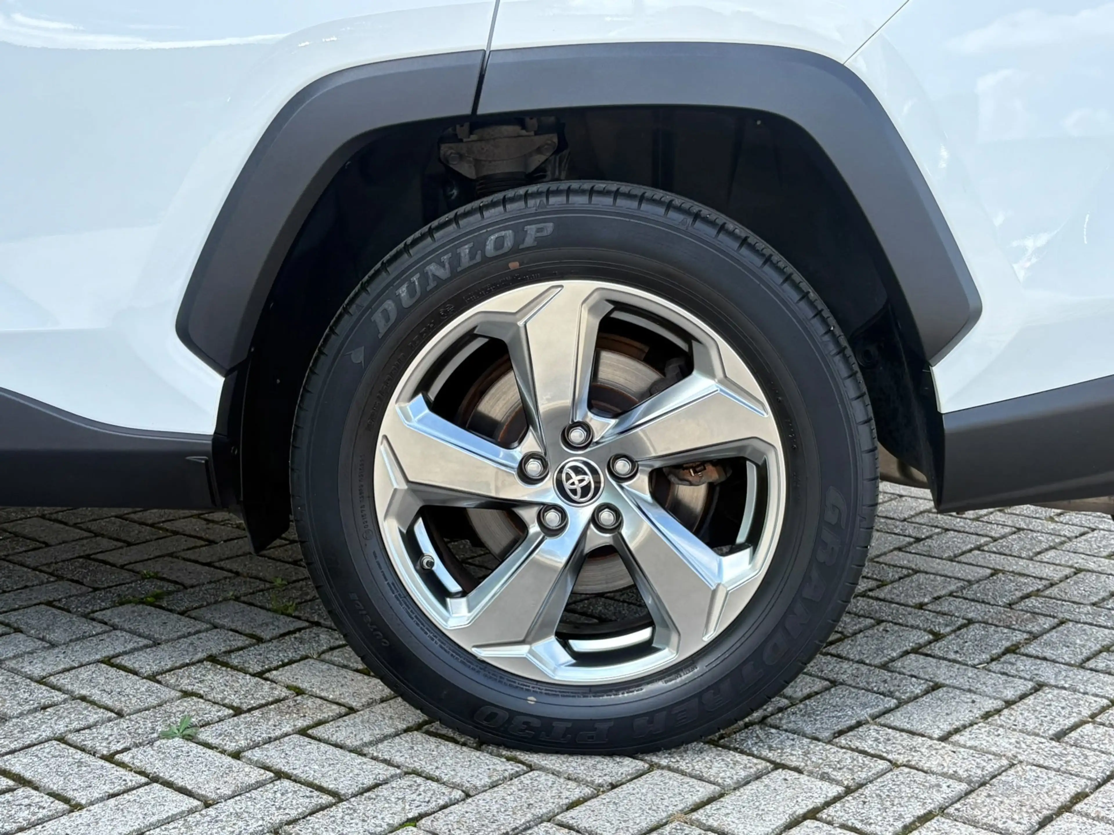 Toyota RAV 4 2.5 Hybrid AWD Trekhaak / Camera / Stoel-Stuur Ver — photo 32