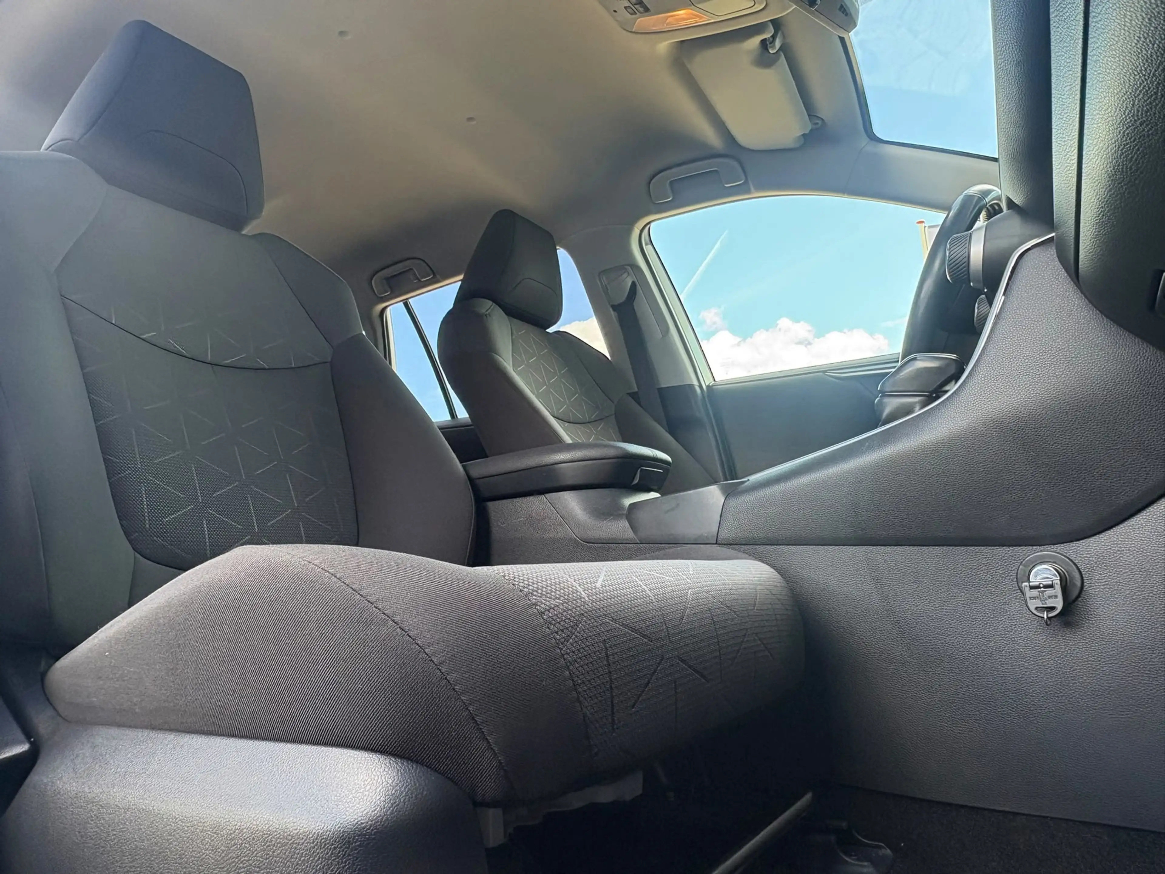 Toyota RAV 4 2.5 Hybrid AWD Trekhaak / Camera / Stoel-Stuur Ver — photo 23