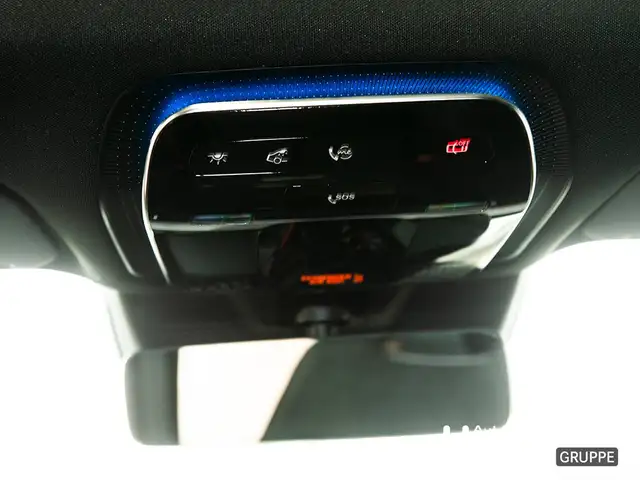 Mercedes-Benz E-Class view 11