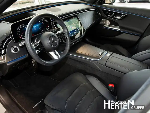 Mercedes-Benz E-Class view 8