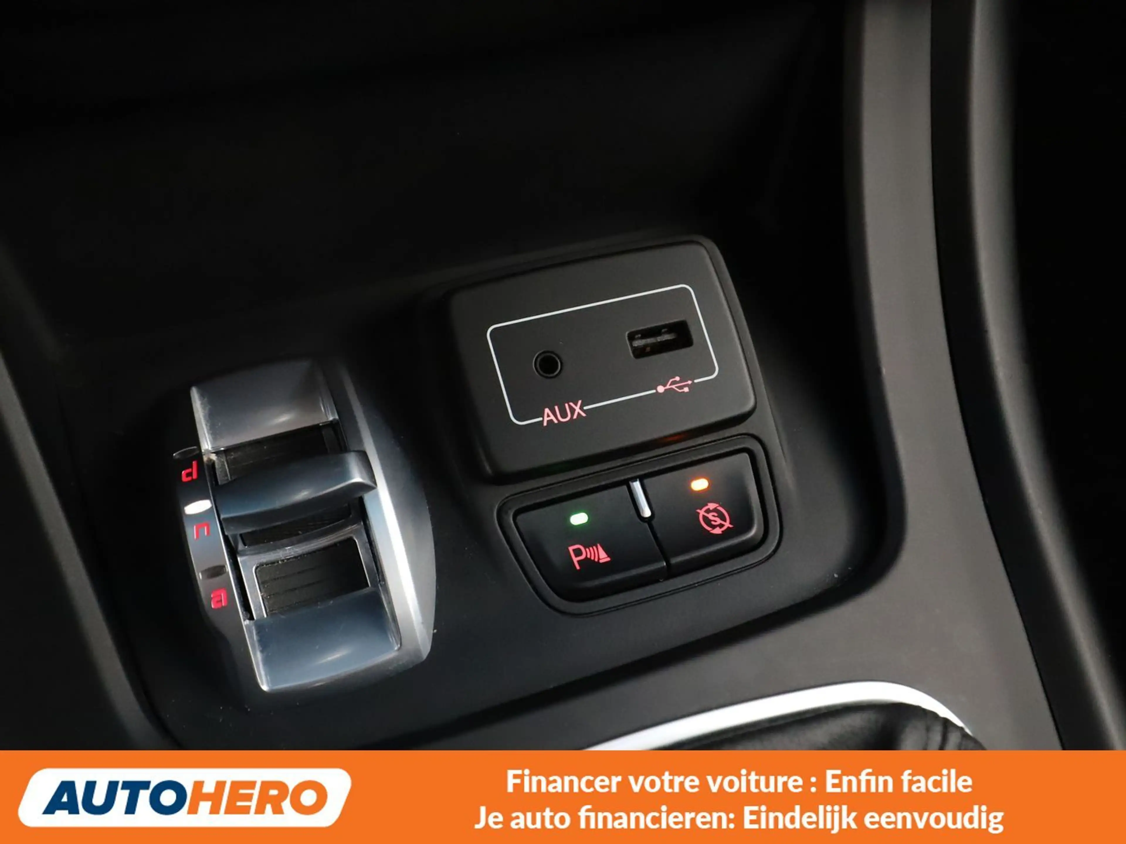 Alfa Romeo Giulietta 1.4 Turbo Super — photo 11