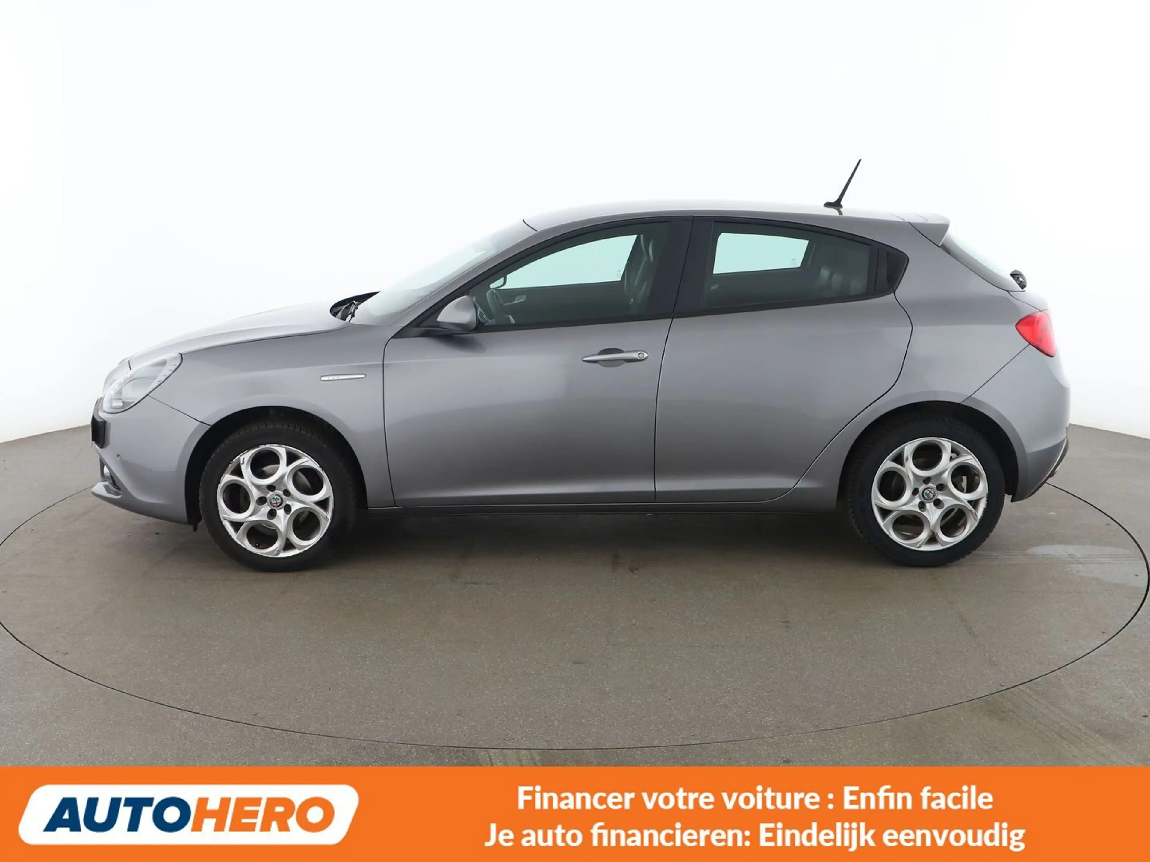 Alfa Romeo Giulietta 1.4 Turbo Super — photo 3