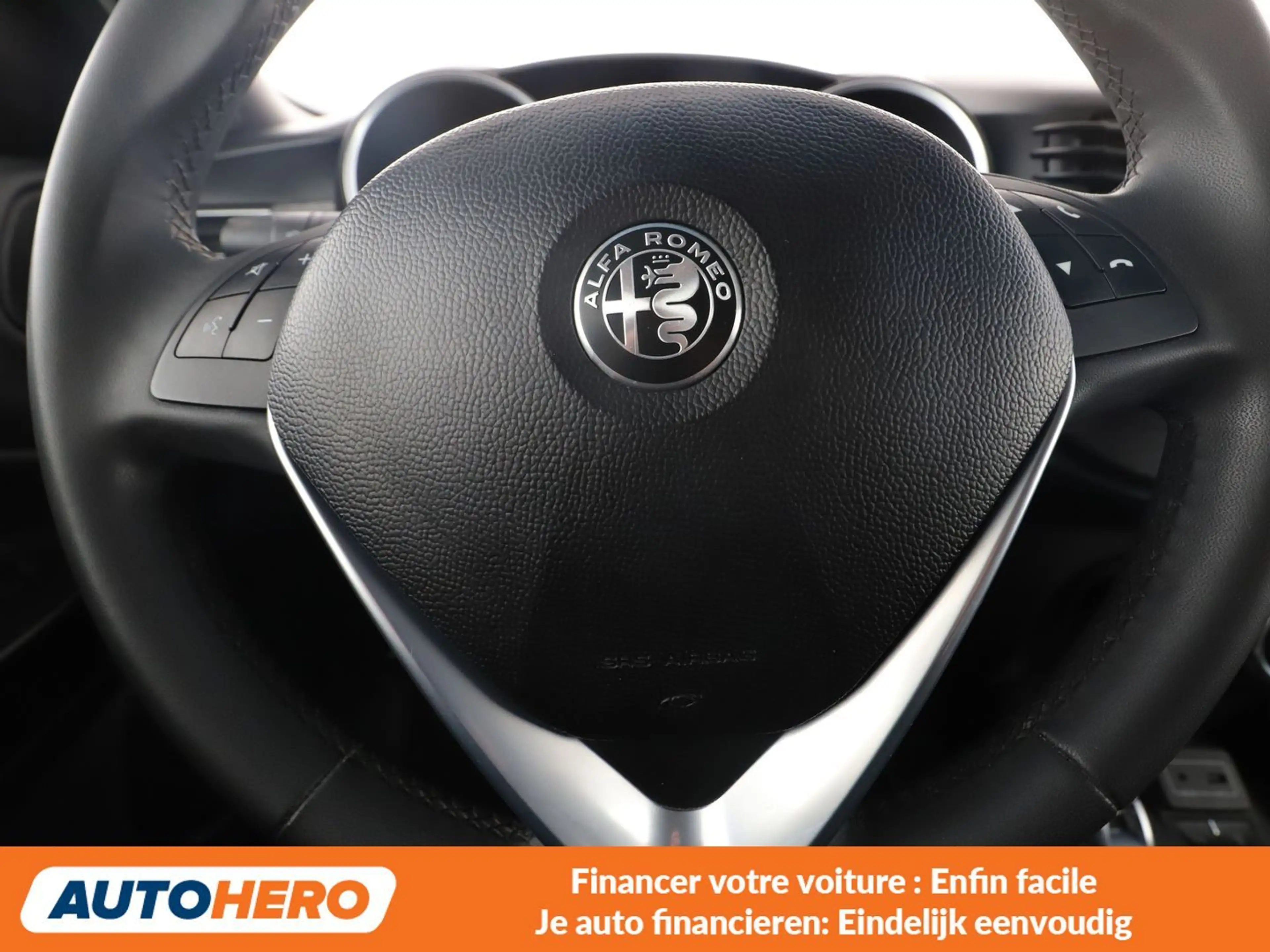 Alfa Romeo Giulietta 1.4 Turbo Super — photo 5