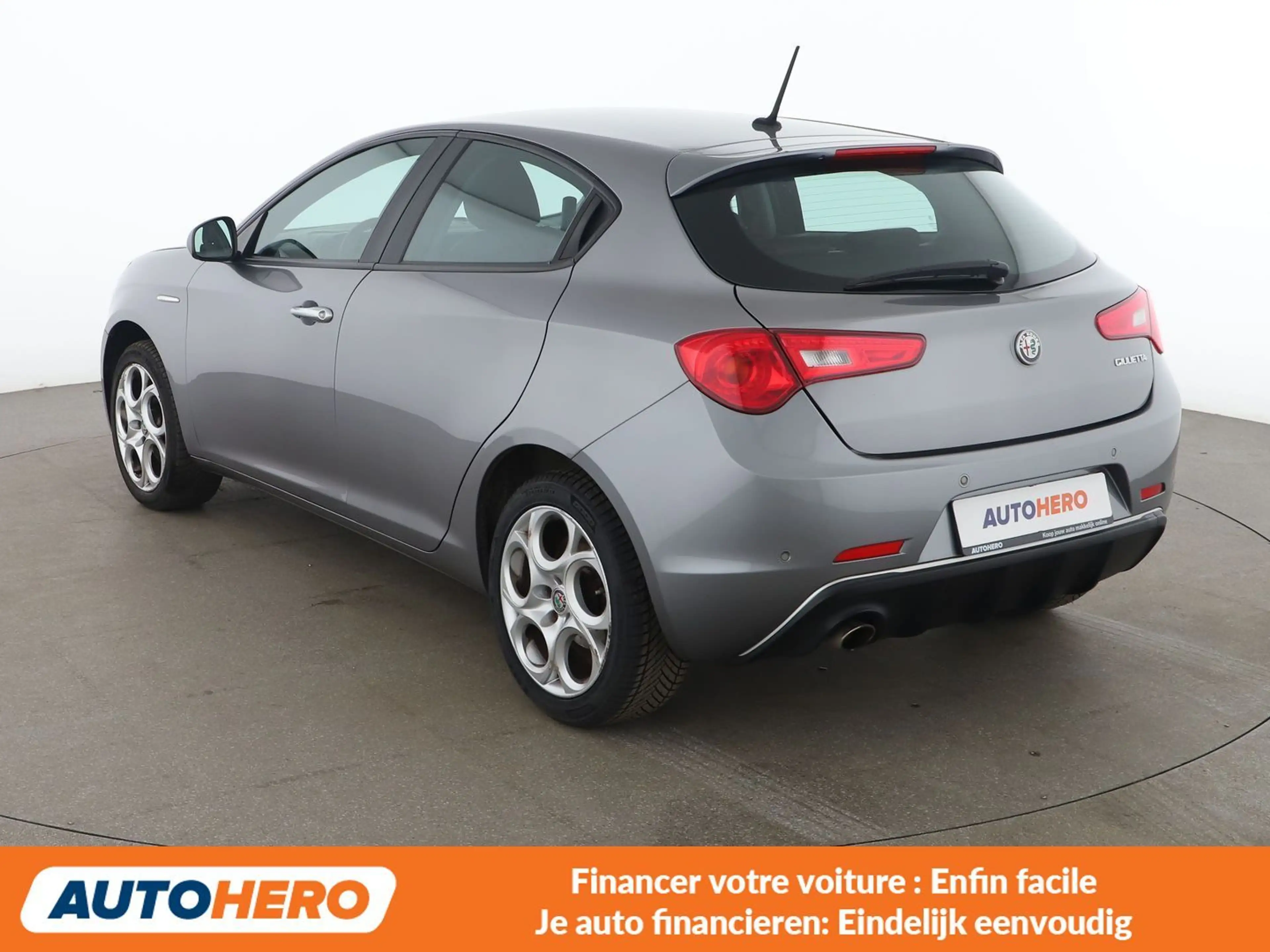 Alfa Romeo Giulietta 1.4 Turbo Super — photo 4