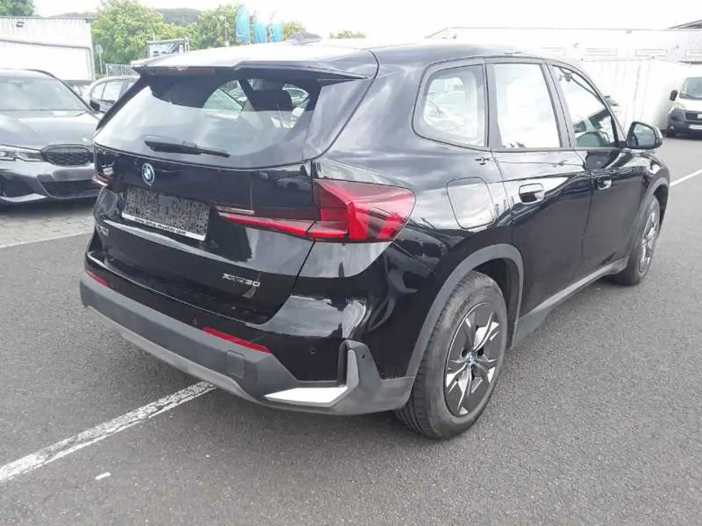 BMW iX1 xDrive30 AHK*Sitzheizung*Navi*Kamera Noir - 2