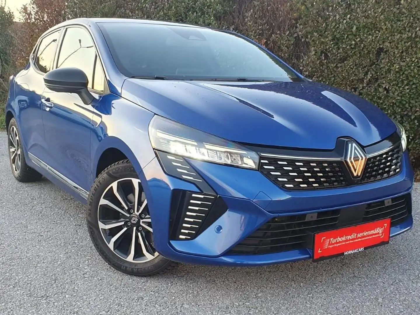 Renault Clio Clio Techno E-TECH 145 Blau - 1