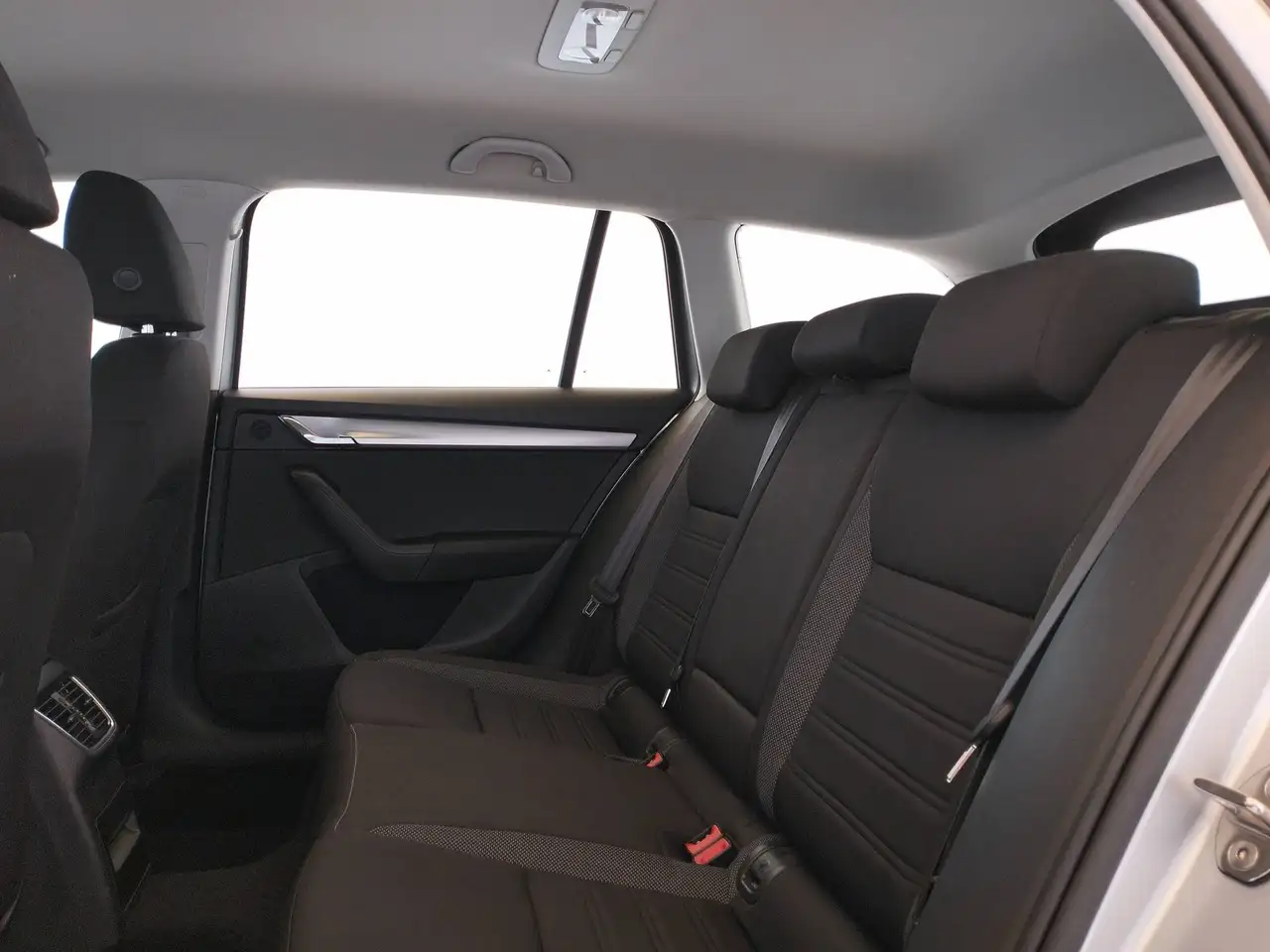 Skoda Octavia 1.6 tdi Executive 115cv NEOPATENTATI, миниатюра 12