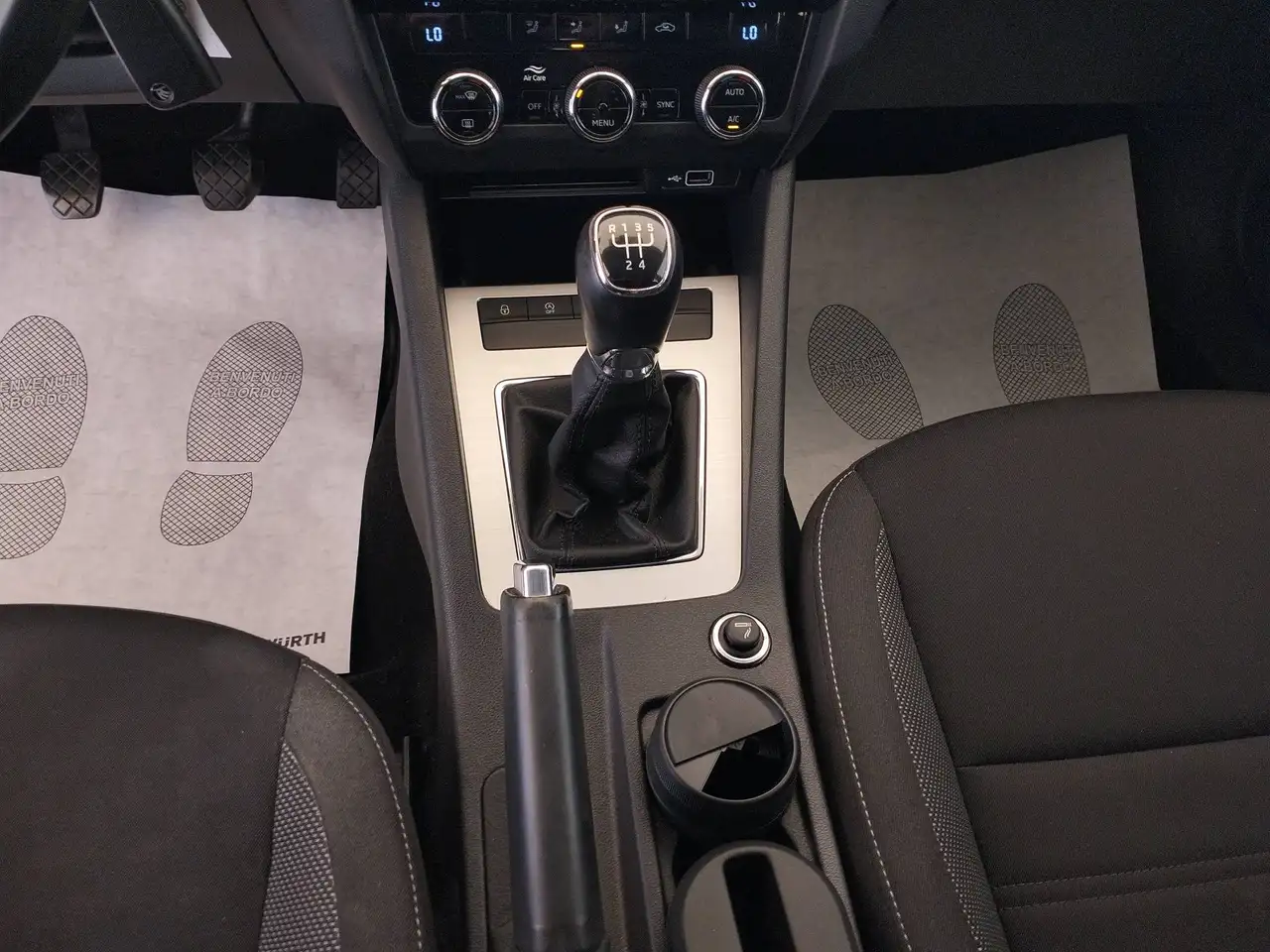 Skoda Octavia 1.6 tdi Executive 115cv NEOPATENTATI, миниатюра 18