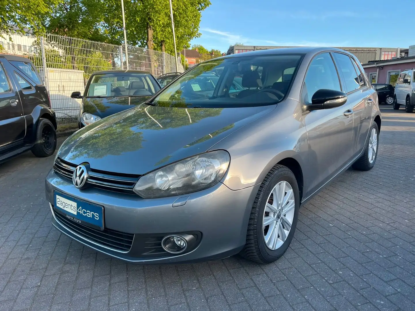 Volkswagen Golf VIStyle°Garantie°Klima°SitzHZG°HU neu°Isofix Grau - 1