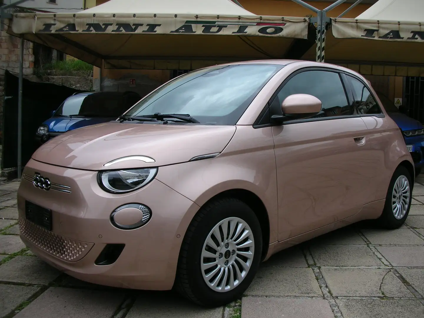 Fiat 500e 42 kWh Gold - 1