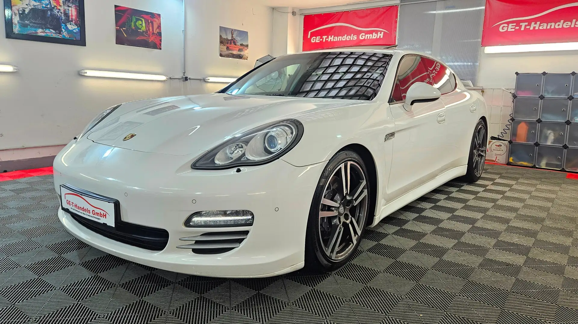 Porsche Panamera 4 Platinum Edition DSG LED SD Bose Weiß - 1