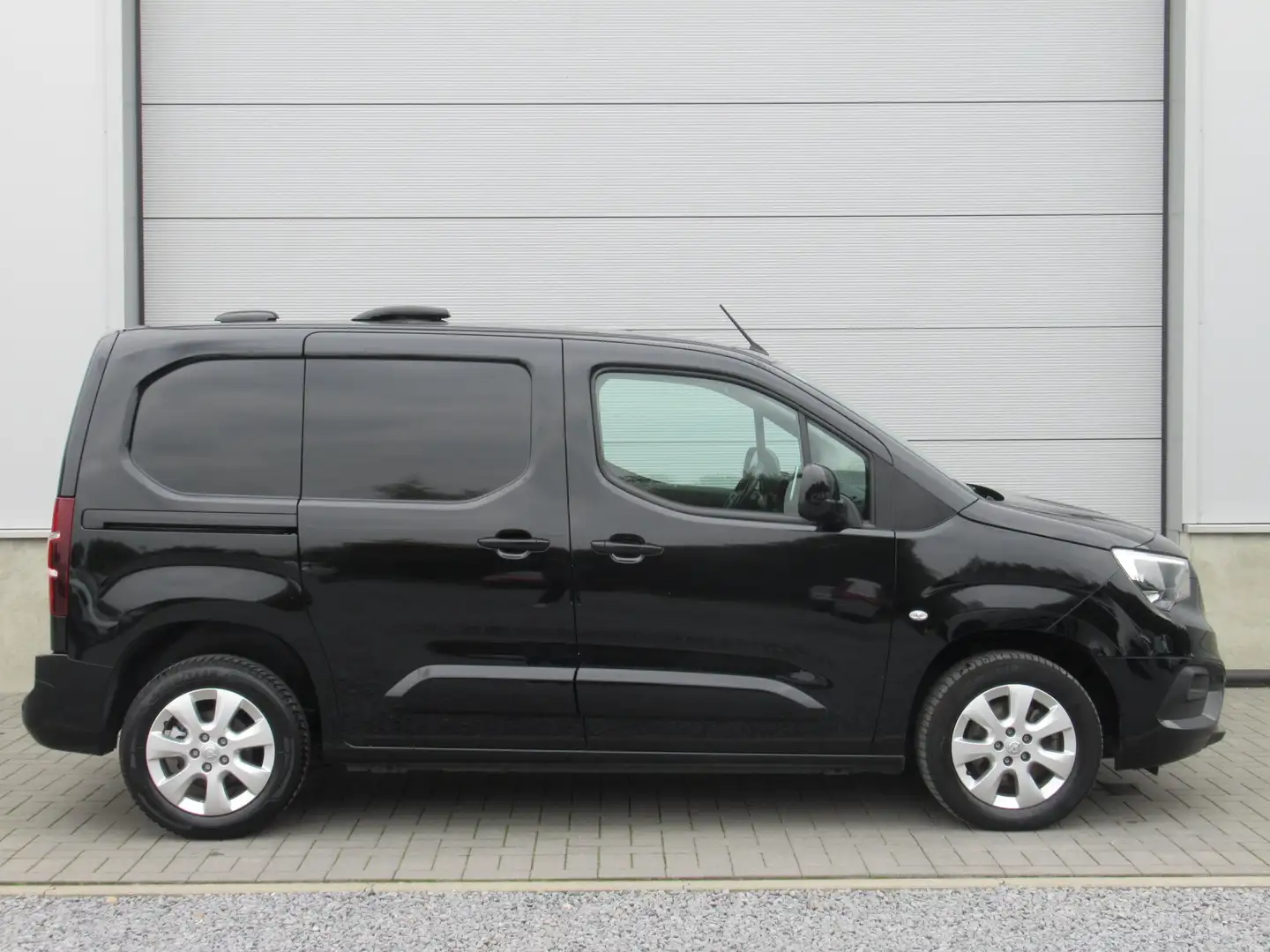 Opel Combo 1.5D / € 11.560 Netto / Aut. / Navi / Airco Noir - 2