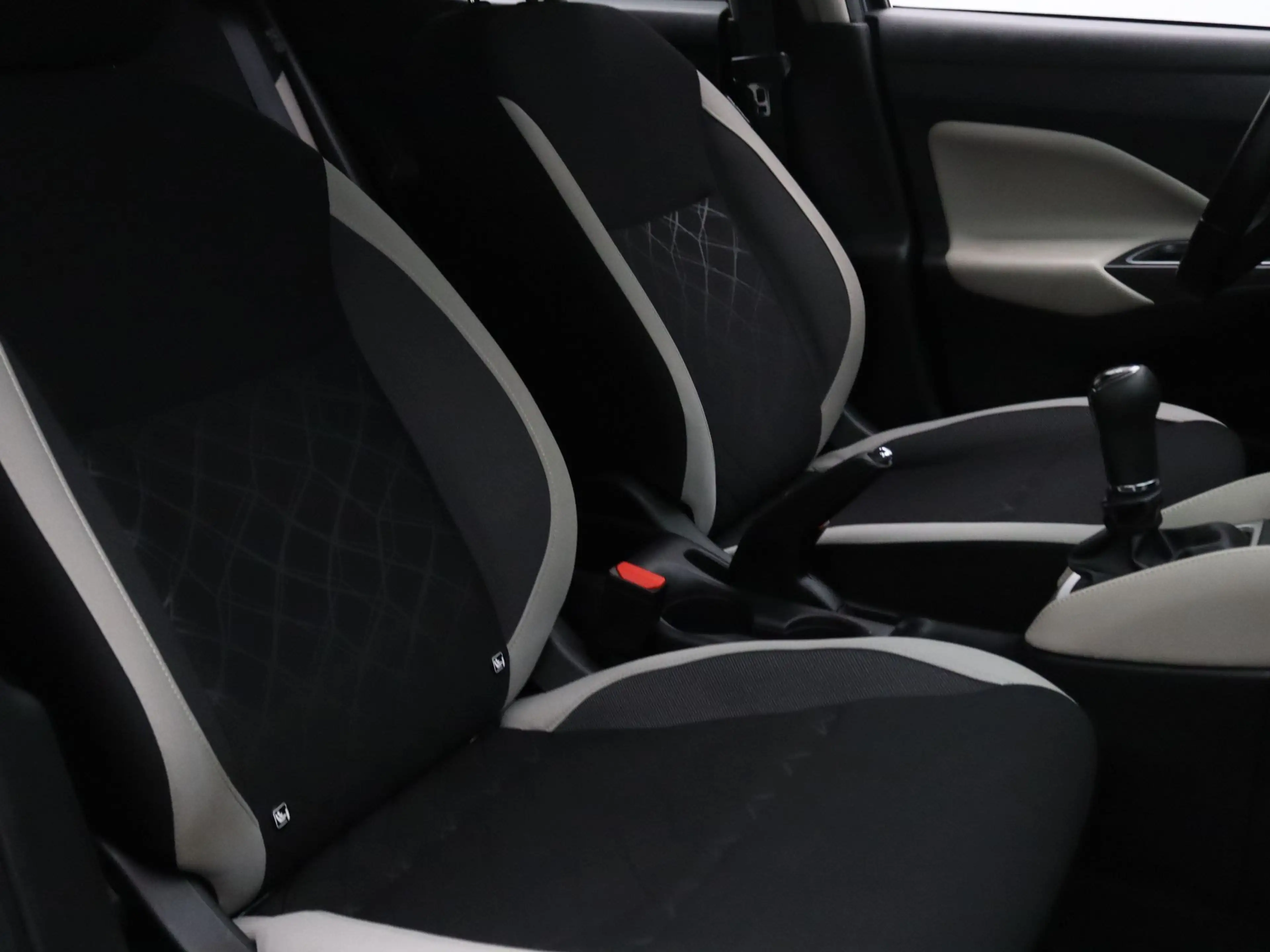 Nissan Micra IG-T 93pk N-Design Airco | Cruise | Navi | Parkeer — photo 29
