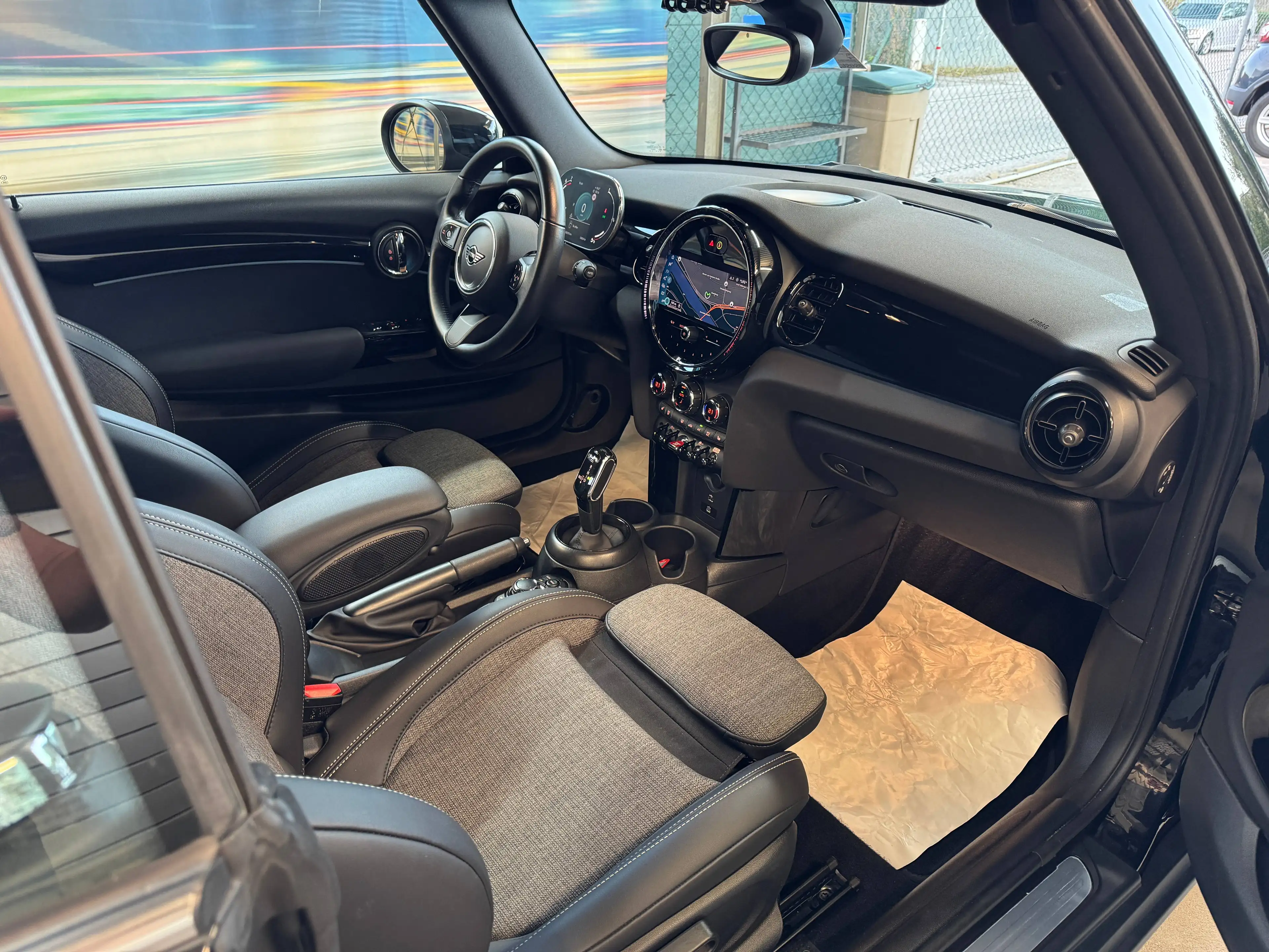 MINI Cooper Cabrio Cabrio Cooper Classic Trim — photo 4