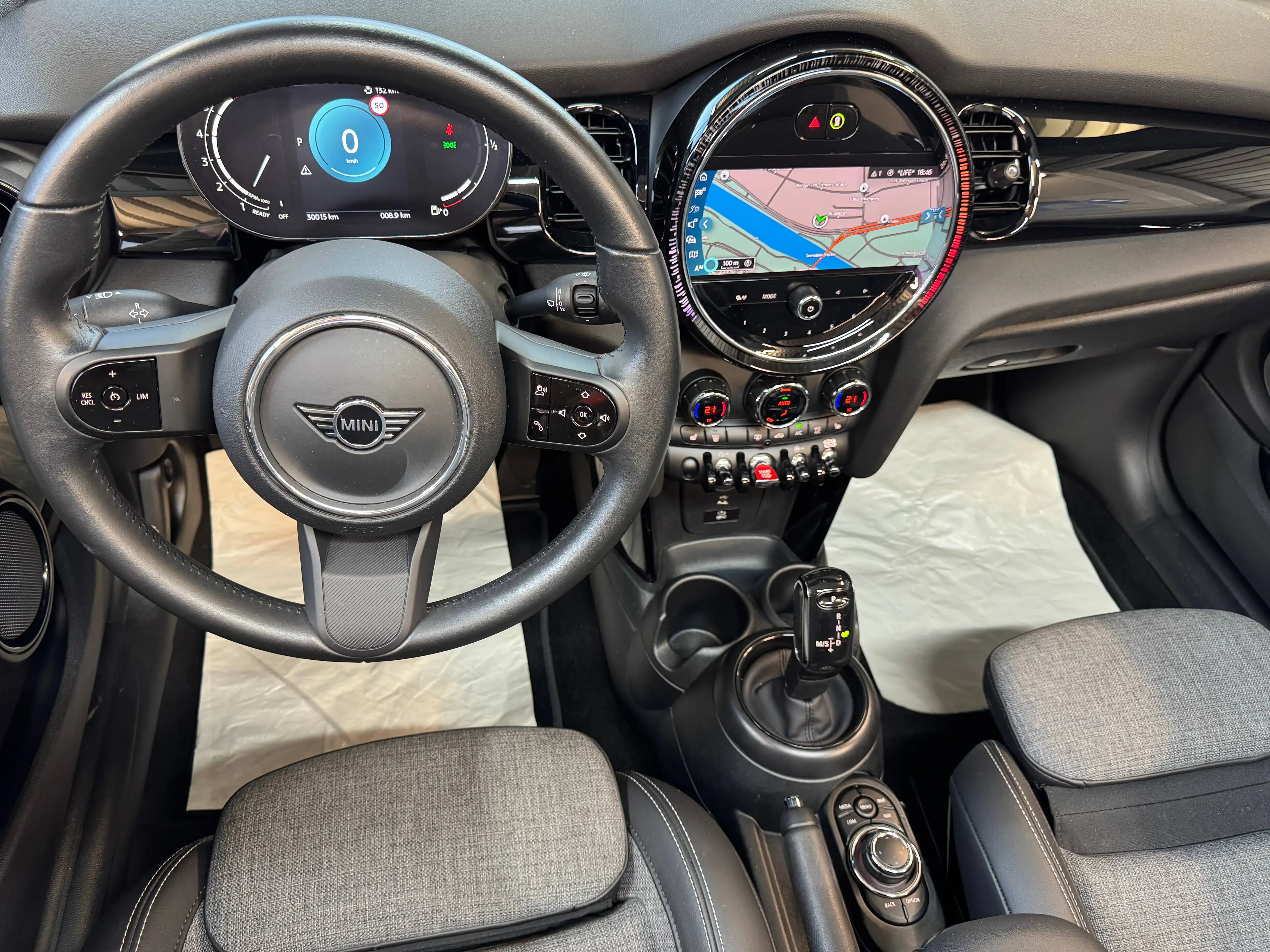 MINI Cooper Cabrio Cabrio Cooper Classic Trim — photo 15