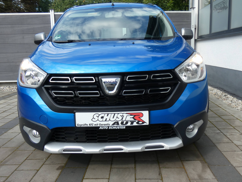 Dacia Lodgy Stepway Celebration — photo 12