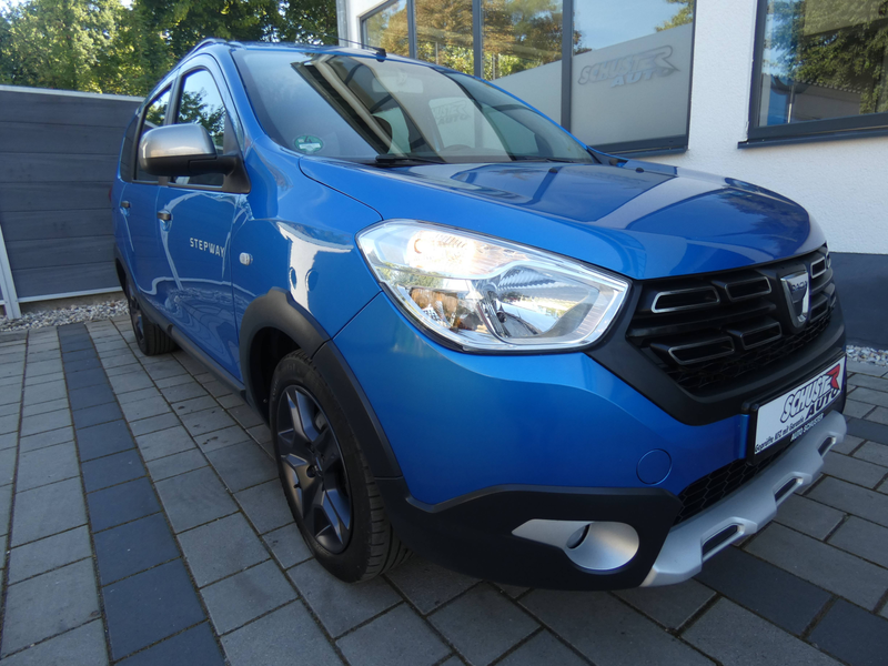 Dacia Lodgy Stepway Celebration — photo 2