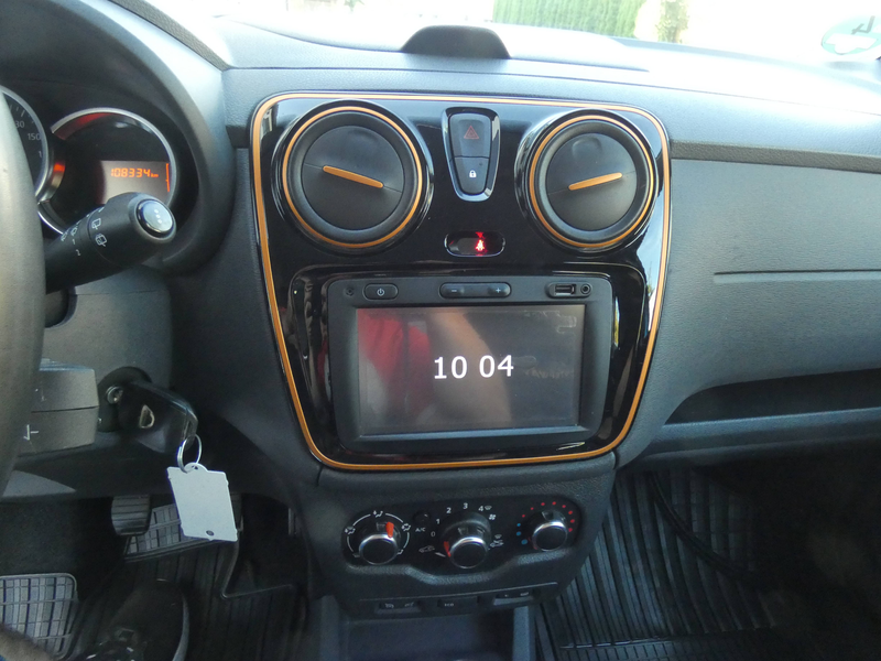 Dacia Lodgy Stepway Celebration — photo 11