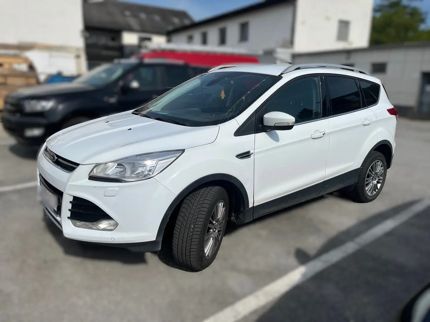 Ford Kuga 2,0 TDCi Titanium 4x4 Aut. Weiß - 1