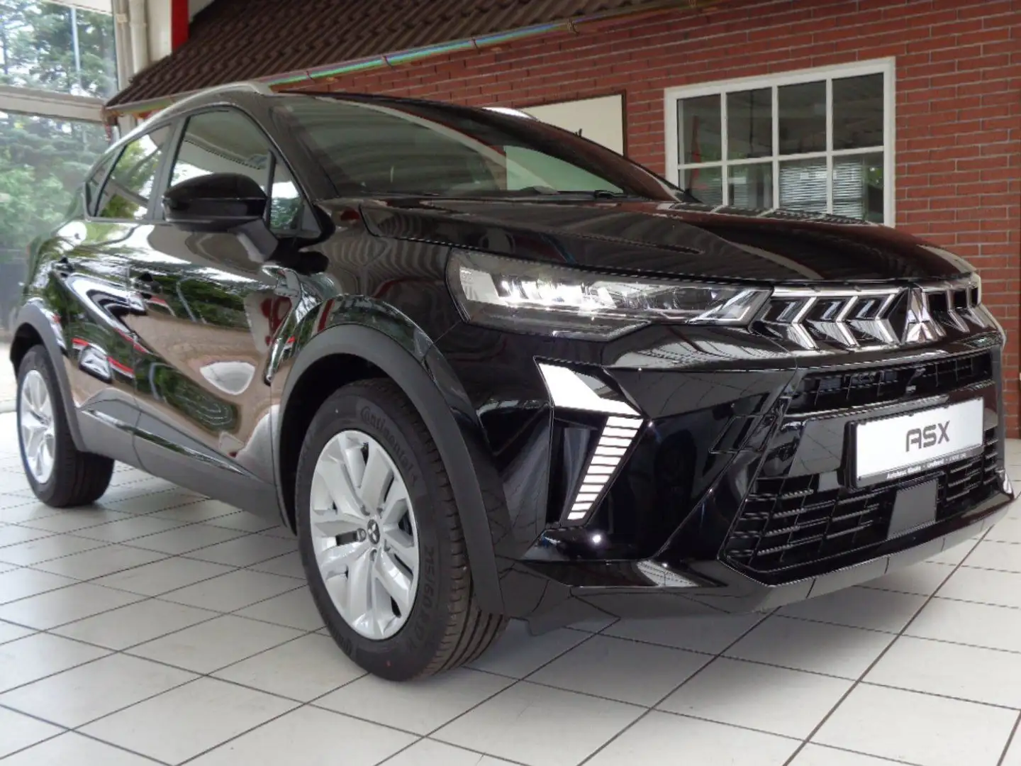 Mitsubishi ASX 1.3 Turbo Mildhybrid PLUS Automatik Schwarz - 2