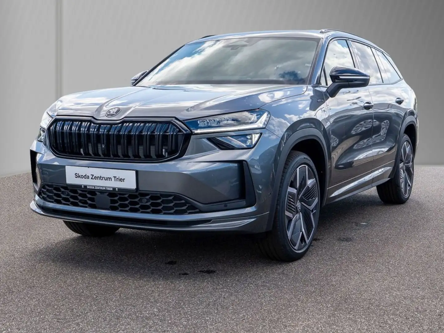 Skoda Kodiaq 2,0 TDI 4x4 Sportline Szary - 2