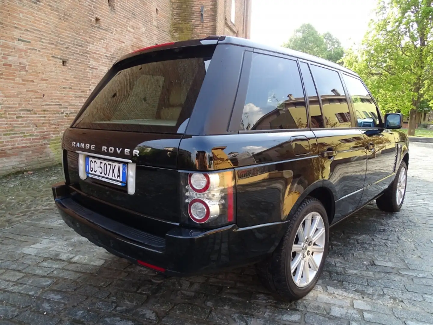 Land Rover Range Rover 4.4 TDV8 HSE Fekete - 2