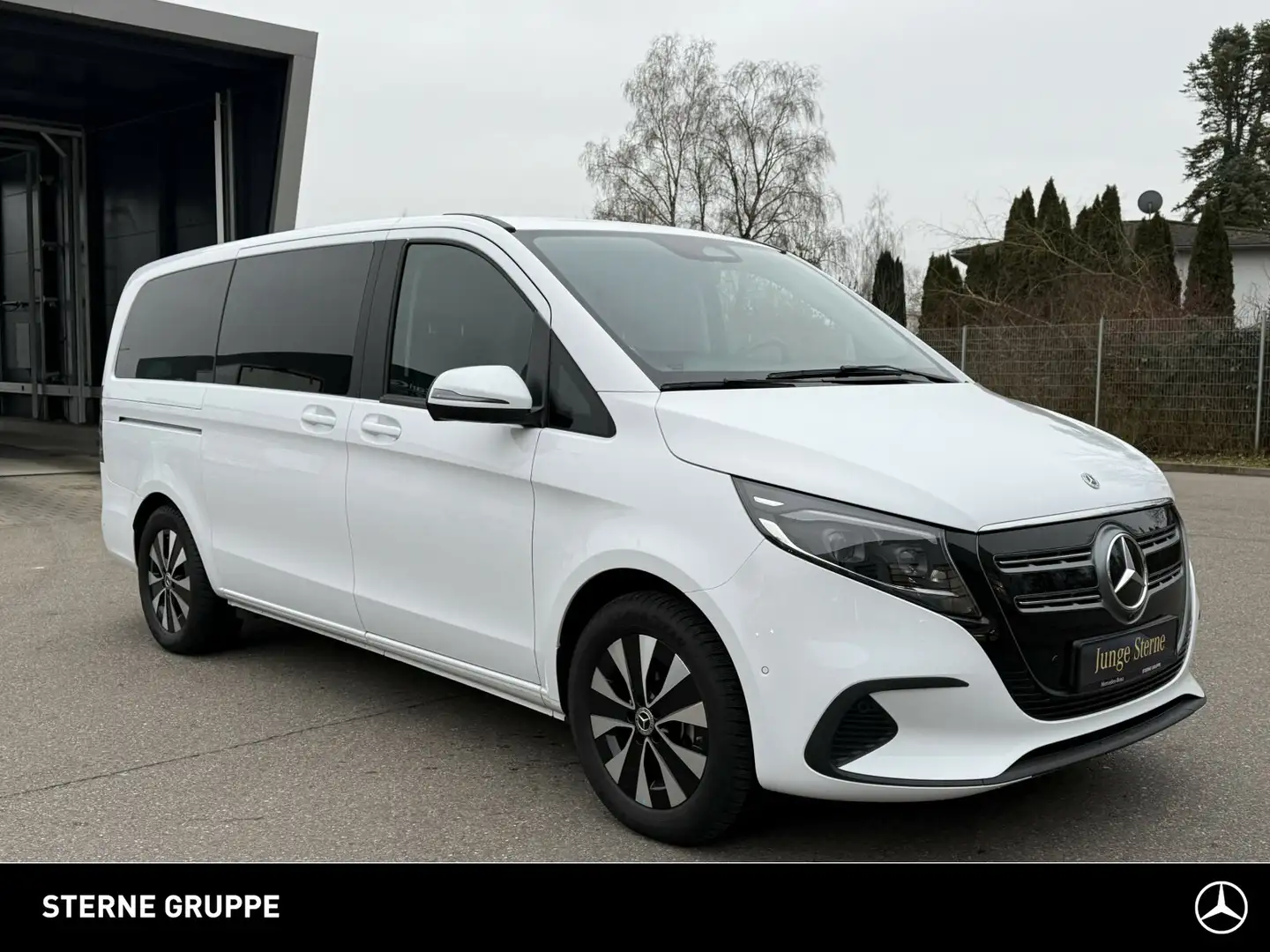 Mercedes-Benz EQV 300 EQV 300 Lang DISTRONIC MULTIBEAM LED 7 SITZER Weiß - 2