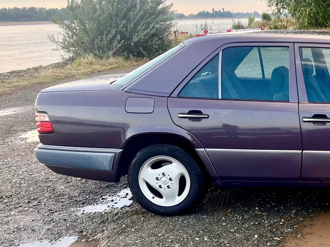 Mercedes-Benz E 220, foto 4